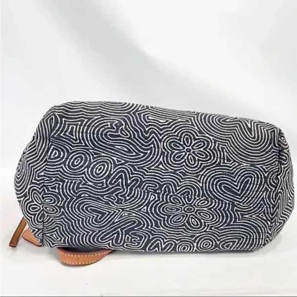 *sold* Dooney & Bourke Doodle Swirl Shoulder Bag - Picture 11 of 15